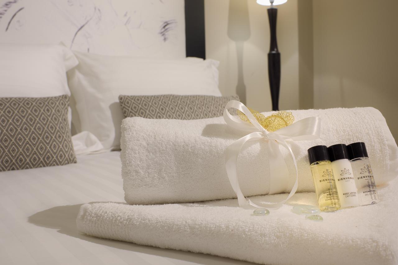 Altius Lodge By K&K Athens Ngoại thất bức ảnh
